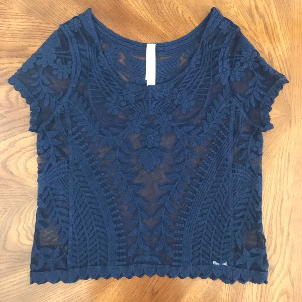 NWOT Aeropostale embroidered mesh crop top